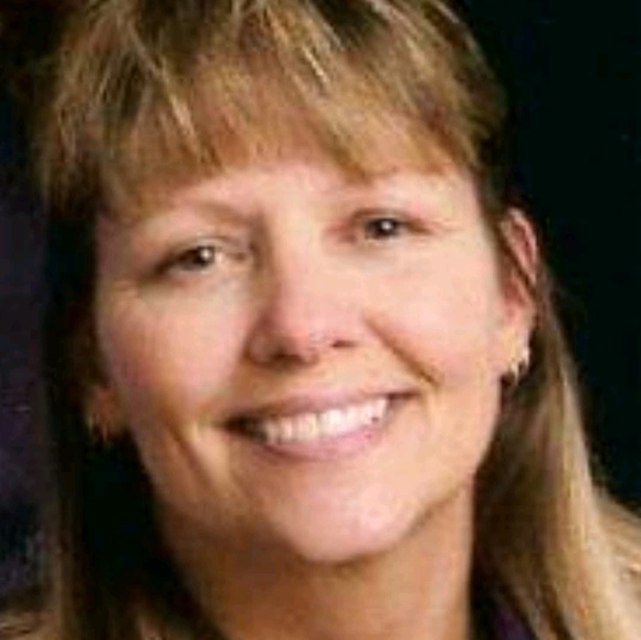 Meet your Posher, Sheila - Picture 1 of 1